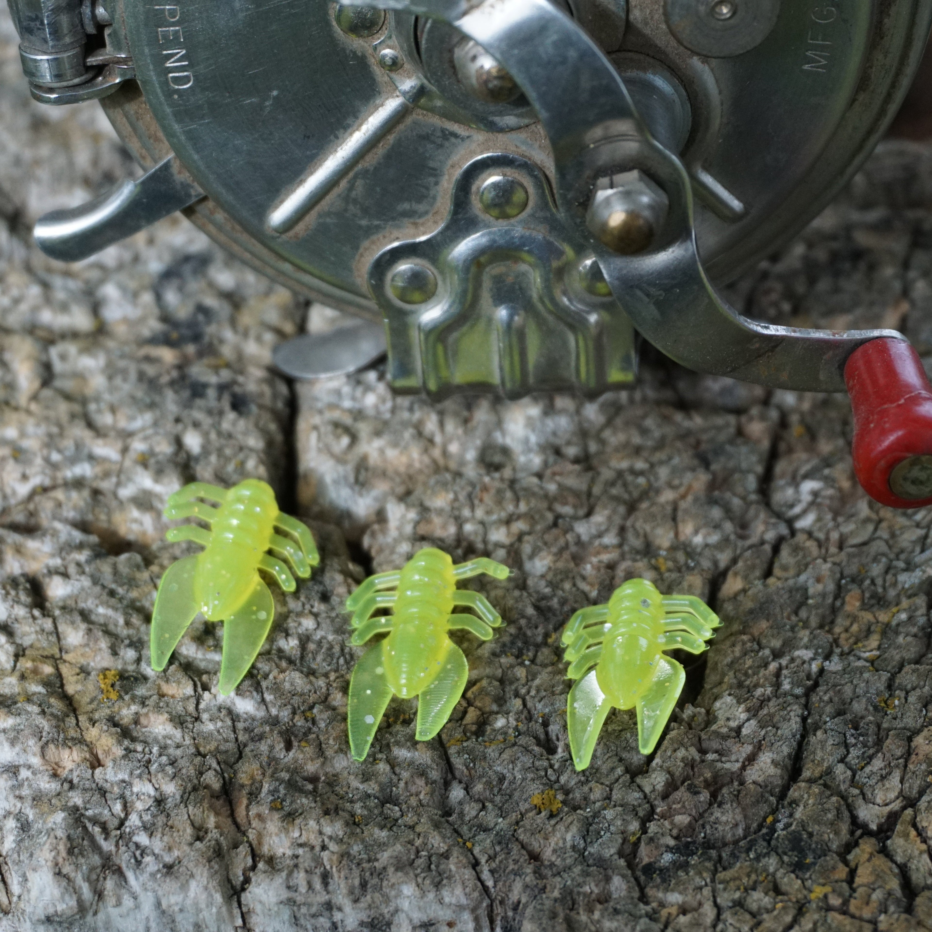 Chartreuse Sakana Nippy Bug